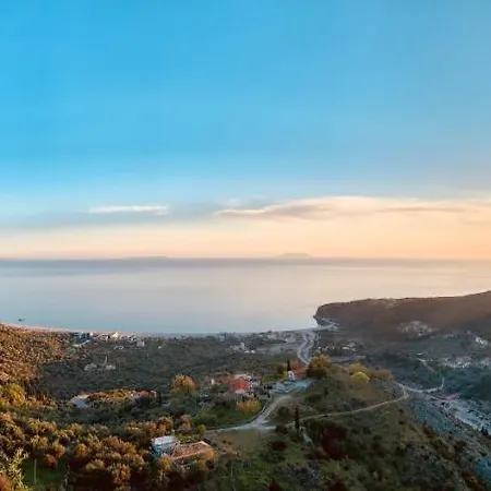Tonea's Tatil Evi Himarë